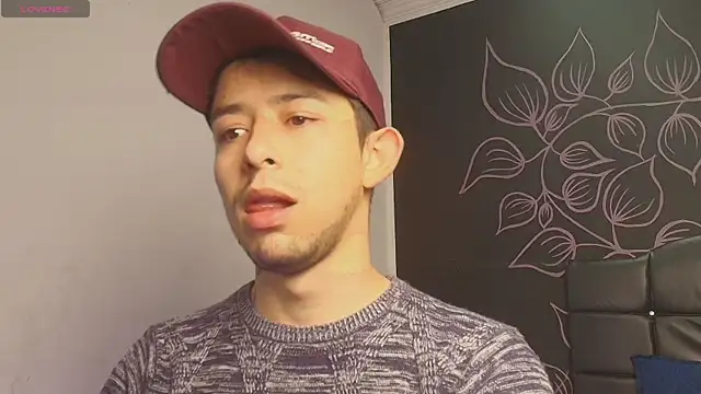 Snapshot of Aleecandrews chatting on 11.14.25 Aleecandrews online show from 11.14.25