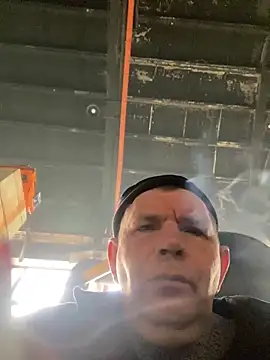 Snapshot of ReginaAndGordon chatting on 03.24.26 ReginaAndGordon online show from 03.24.26