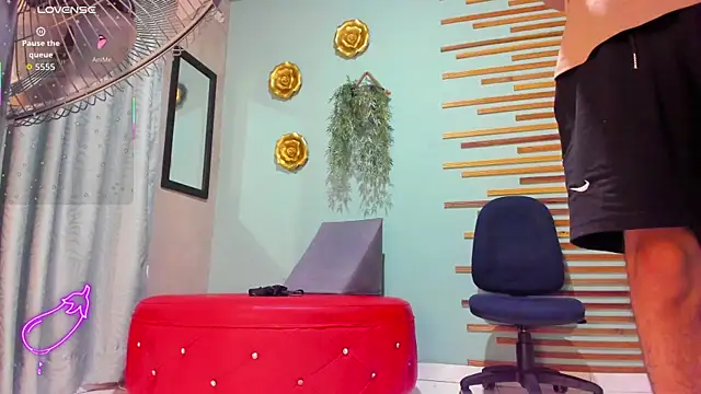 david huge online show from 10.11.25