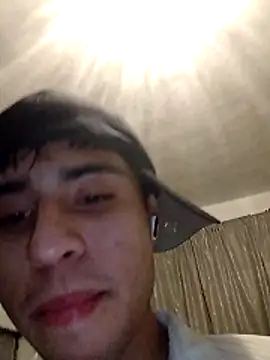 Snapshot of RSantilMorgt chatting on 04.04.26 RSantilMorgt online show from 04.04.26