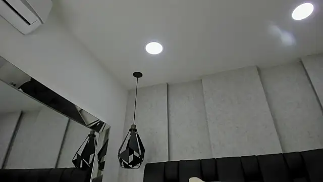 Samantha hotly online show from 07.06.26