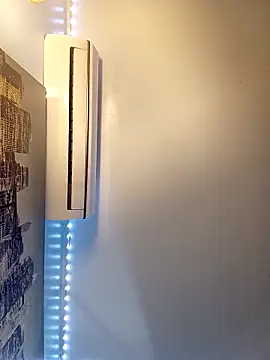 Snapshot of PrettyKittyMia chatting on 10.02.25 PrettyKittyMia online show from 10.02.25