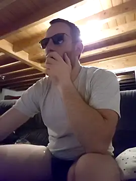 Snapshot of BrunJulienMetis chatting on 02.09.26 BrunJulienMetis online show from 02.09.26