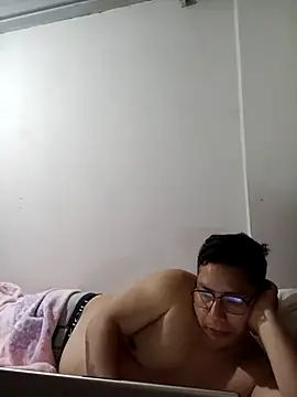 Snapshot of Napoleon246 chatting on 10.30.25 Napoleon246 online show from 10.30.25