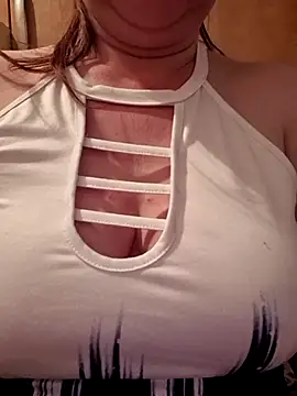 Snapshot of Ivaemi1 chatting on 03.23.26 Ivaemi1 online show from 03.23.26