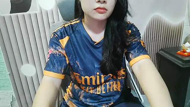 Snapshot of Emachiii chatting on 09.15.25 Emachiii online show from 09.15.25