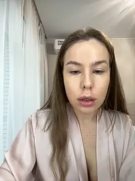 Ashley Roys online show from 11.30.25