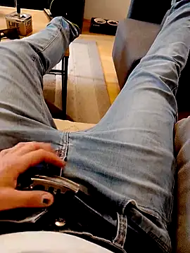 Holly-97 online show from 04.12.26