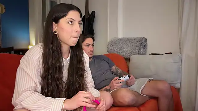 Snapshot of Airelle chatting on 01.11.26 Airelle online show from 01.11.26