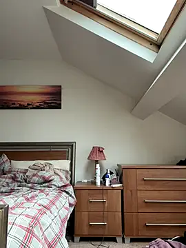 Woodchip online show from 10.04.25