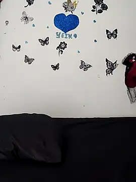 AntonelaMorriz online show from 11.25.25