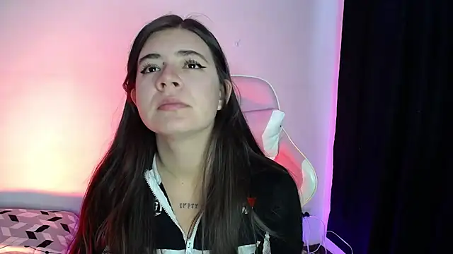 Snapshot of Stepha_babe chatting on 11.02.25 Stepha babe online show from 11.02.25