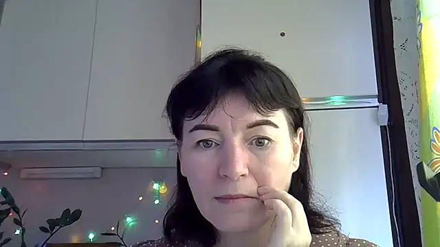 Krystal 82 online show from 09.24.25