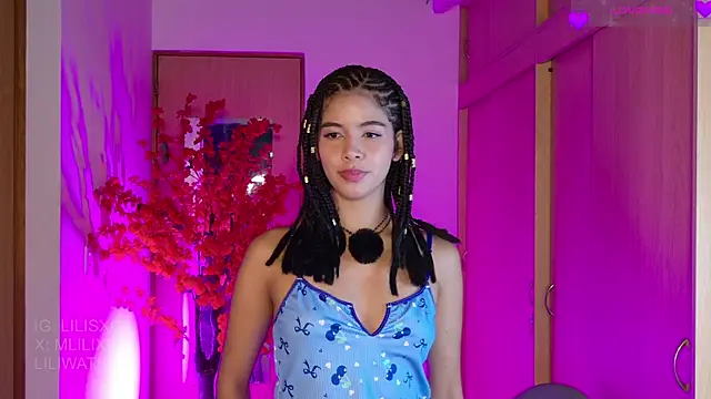 lilijwatson online show from 05.04.26