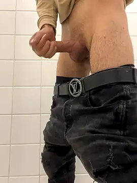 Snapshot of musti312 chatting on 09.25.25 musti312 online show from 09.25.25