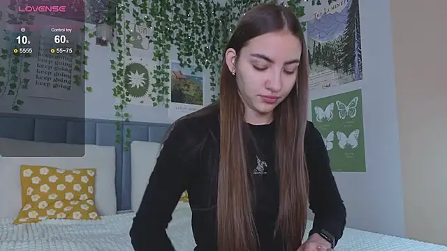 Snapshot of Ashley_Pierce chatting on 10.04.25 Ashley Pierce online show from 10.04.25