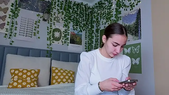 Snapshot of Ashley_Pierce chatting on 10.05.25 Ashley Pierce online show from 10.05.25