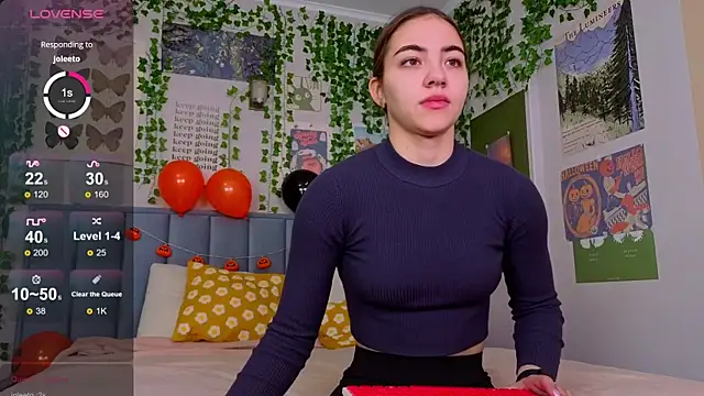 Snapshot of Ashley_Pierce chatting on 10.22.25 Ashley Pierce online show from 10.22.25