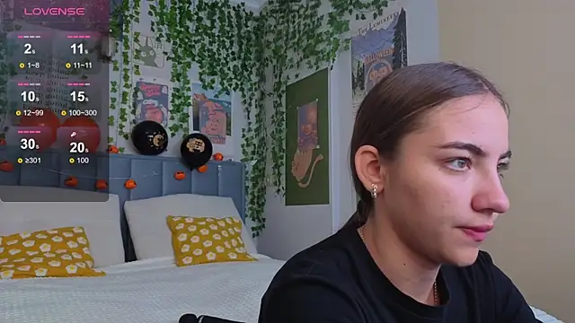 Snapshot of Ashley_Pierce chatting on 11.04.25 Ashley Pierce online show from 11.04.25