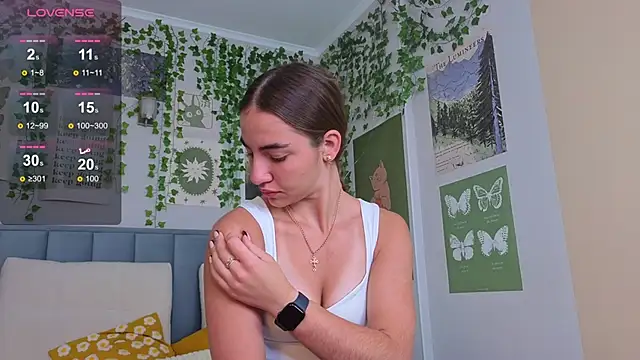 Snapshot of Ashley_Pierce chatting on 11.08.25 Ashley Pierce online show from 11.08.25