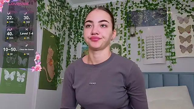 Snapshot of Ashley_Pierce chatting on 12.02.25 Ashley Pierce online show from 12.02.25