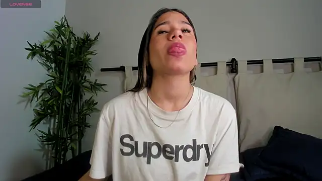 Rachell criss online show from 04.28.26