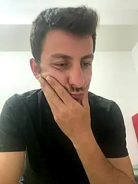 Snapshot of emredenizz07 chatting on 10.09.25 emredenizz07 online show from 10.09.25