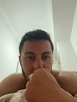 Snapshot of emredenizz07 chatting on 11.05.25 emredenizz07 online show from 11.05.25