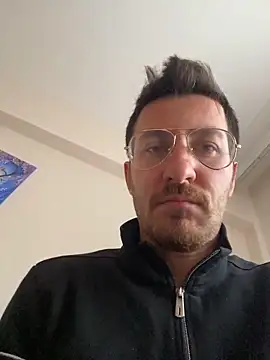 emredenizz07 online show from 12.15.25