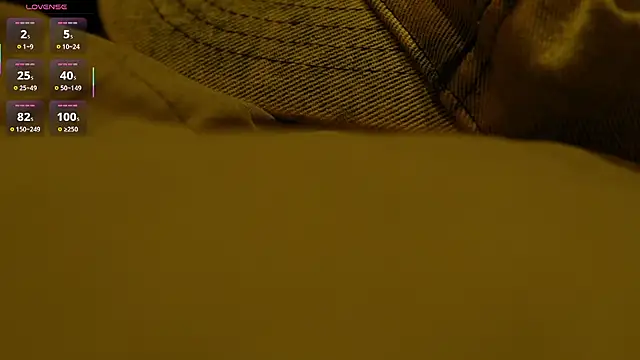 Snapshot of dannys__20 chatting on 12.22.25 dannys 20 online show from 12.22.25