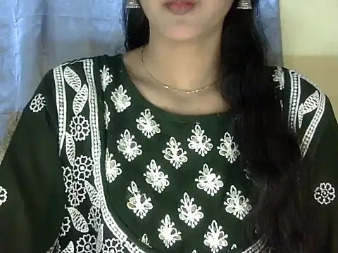 zara Khan0 online show from 09.13.25