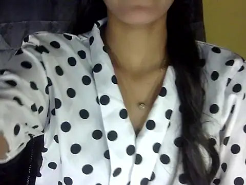 zara Khan0 online show from 10.03.25