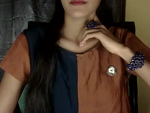 zara Khan0 online show from 12.03.25