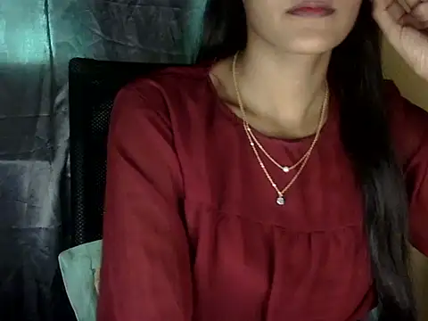 zara Khan0 online show from 12.04.25