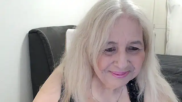 SusiLifeXXX online show from 04.22.26