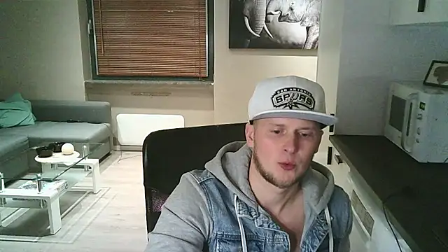 Dartanjanas13 online show from 10.25.25