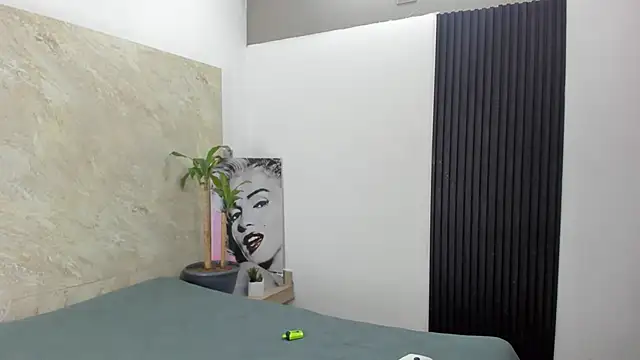 Snapshot of _Axel_09 chatting on 09.19.25 Axel 09 online show from 09.19.25