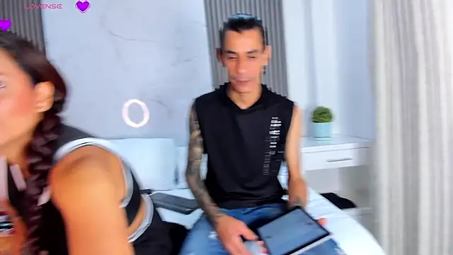 Snapshot of JackAndRosse_ chatting on 06.15.26 JackAndRosse online show from 06.15.26