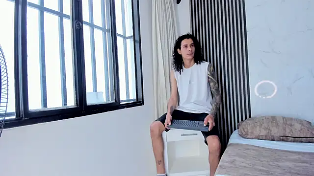 Snapshot of JackAndRosse_ chatting on 07.19.26 JackAndRosse online show from 07.19.26
