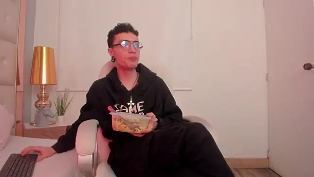 dark sun302 online show from 11.13.25