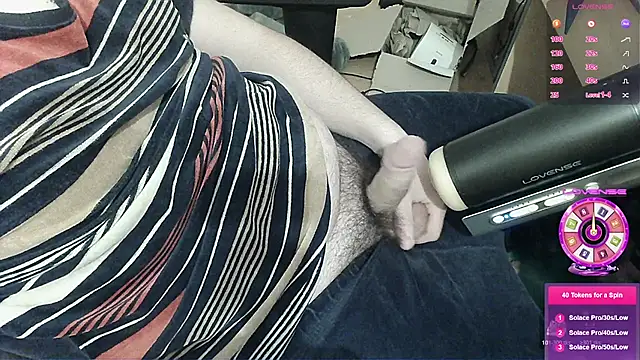 Snapshot of crocbite chatting on 03.23.26 crocbite online show from 03.23.26