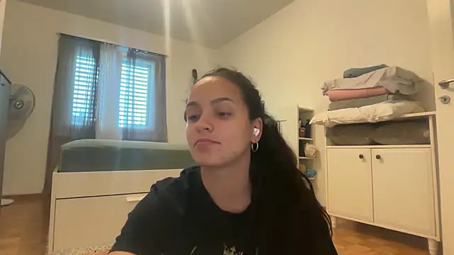 Maia Park online show from 05.10.26