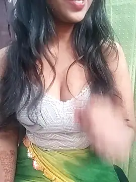 Snapshot of Reeta-rani chatting on 10.14.25 Reeta-rani online show from 10.14.25