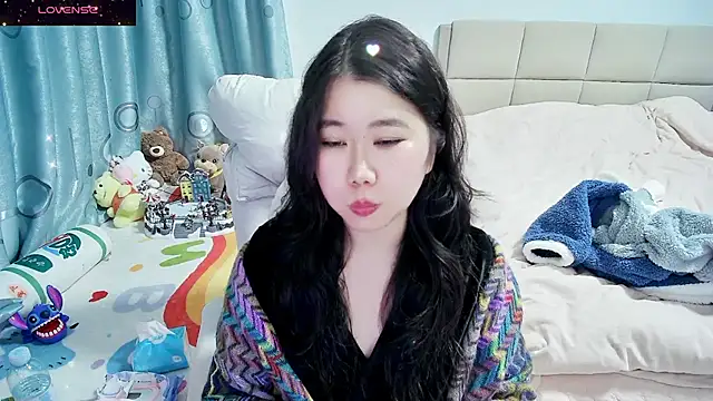 Snapshot of Onlyxixi chatting on 11.25.25 Onlyxixi online show from 11.25.25