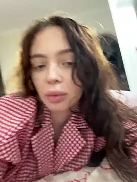 Hannah xBaby online show from 12.21.25