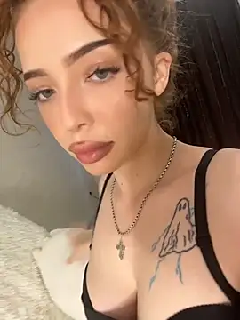 Hannah xBaby online show from 06.06.26