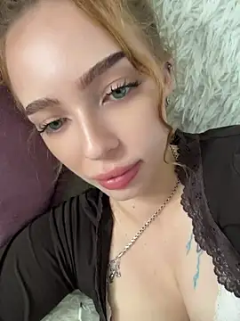 Hannah xBaby online show from 07.12.26