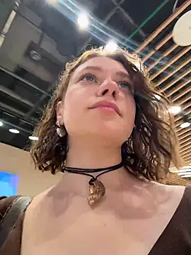 lucy-joy online show from 10.06.25