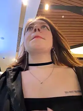 lucy-joy online show from 11.22.25