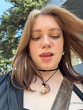 Snapshot of lucy-joy chatting on 05.17.26 lucy-joy online show from 05.17.26